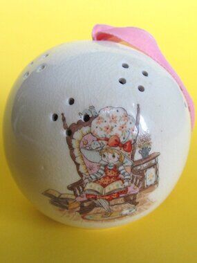 Vintage Ceramic Potpourri Holder pomander Large bonnet girl Made in Japan